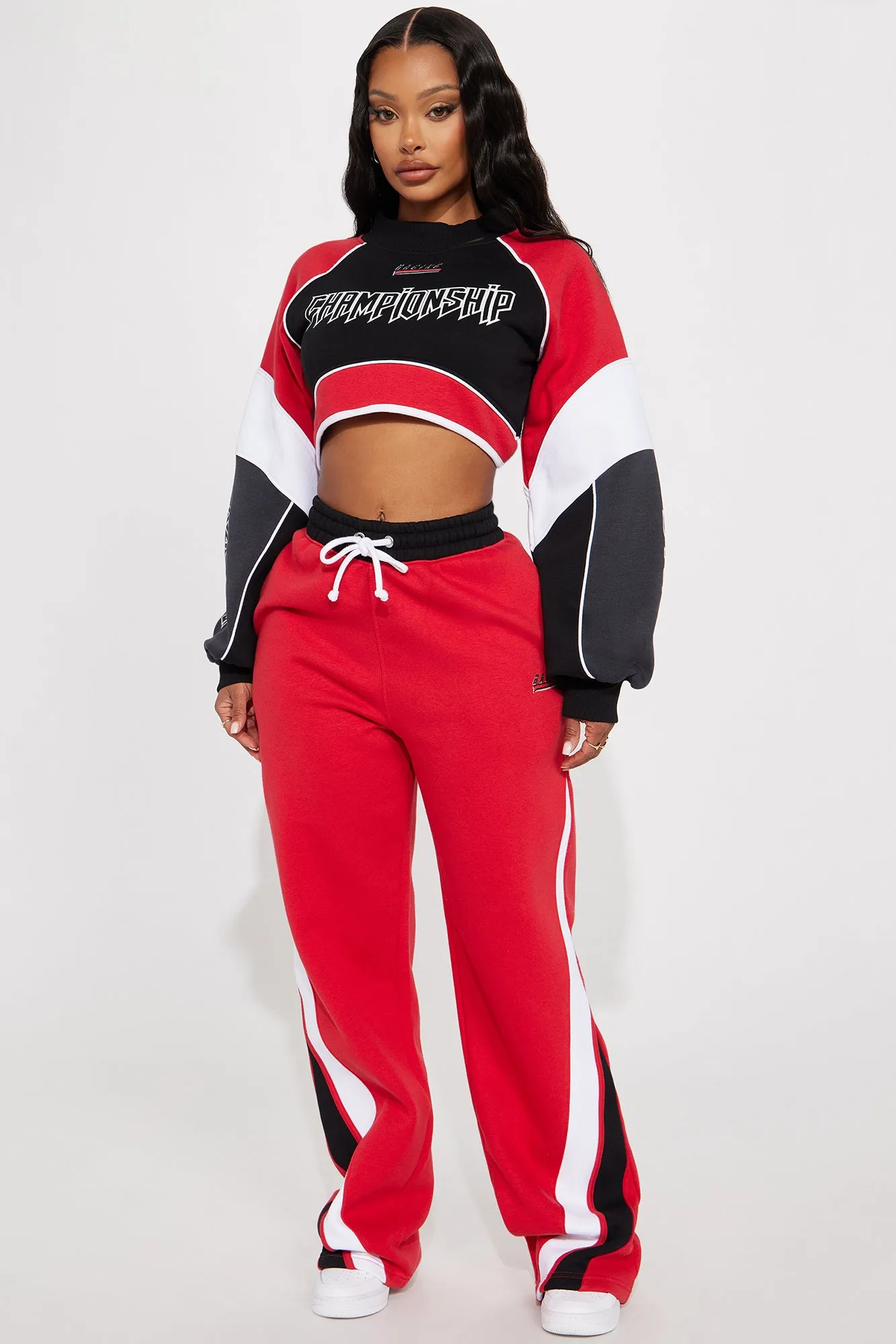 Always Winning Cropped Sweatshirt - Red/combo