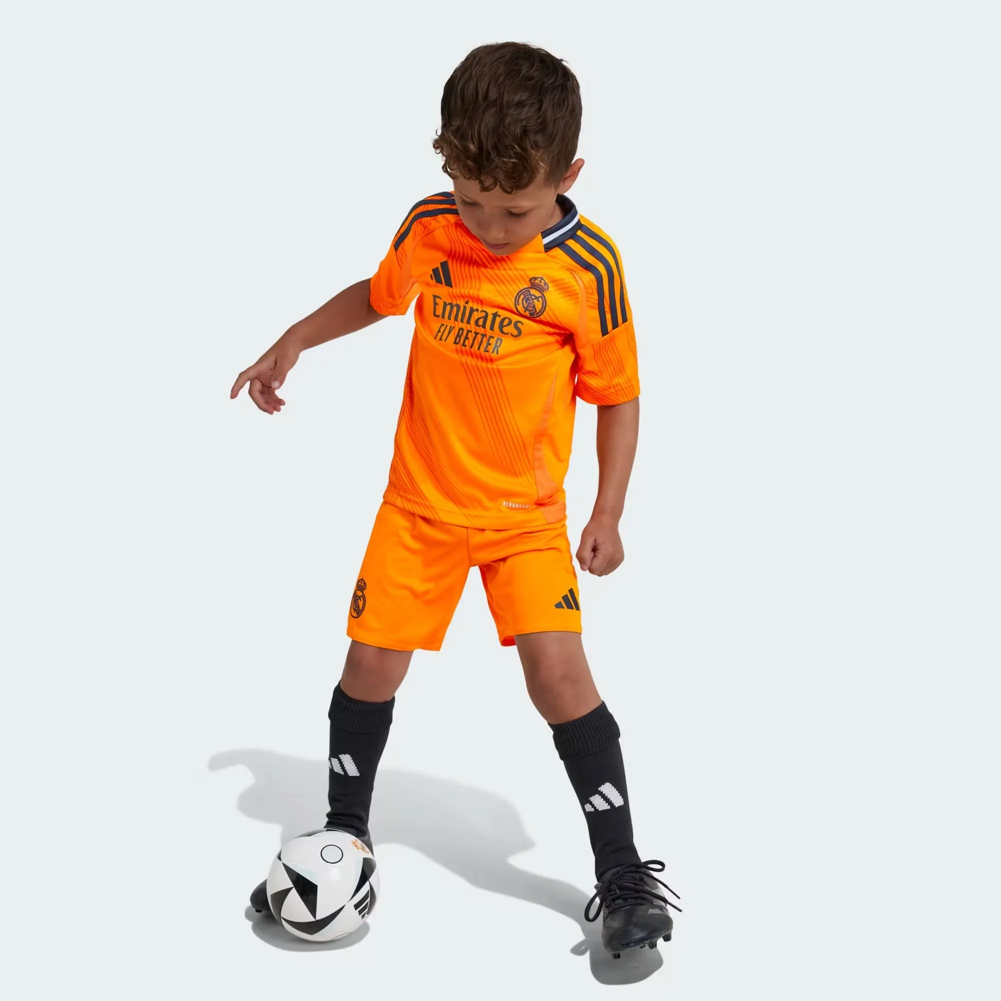 Real Madrid 24/25 Away Football Mini Kit