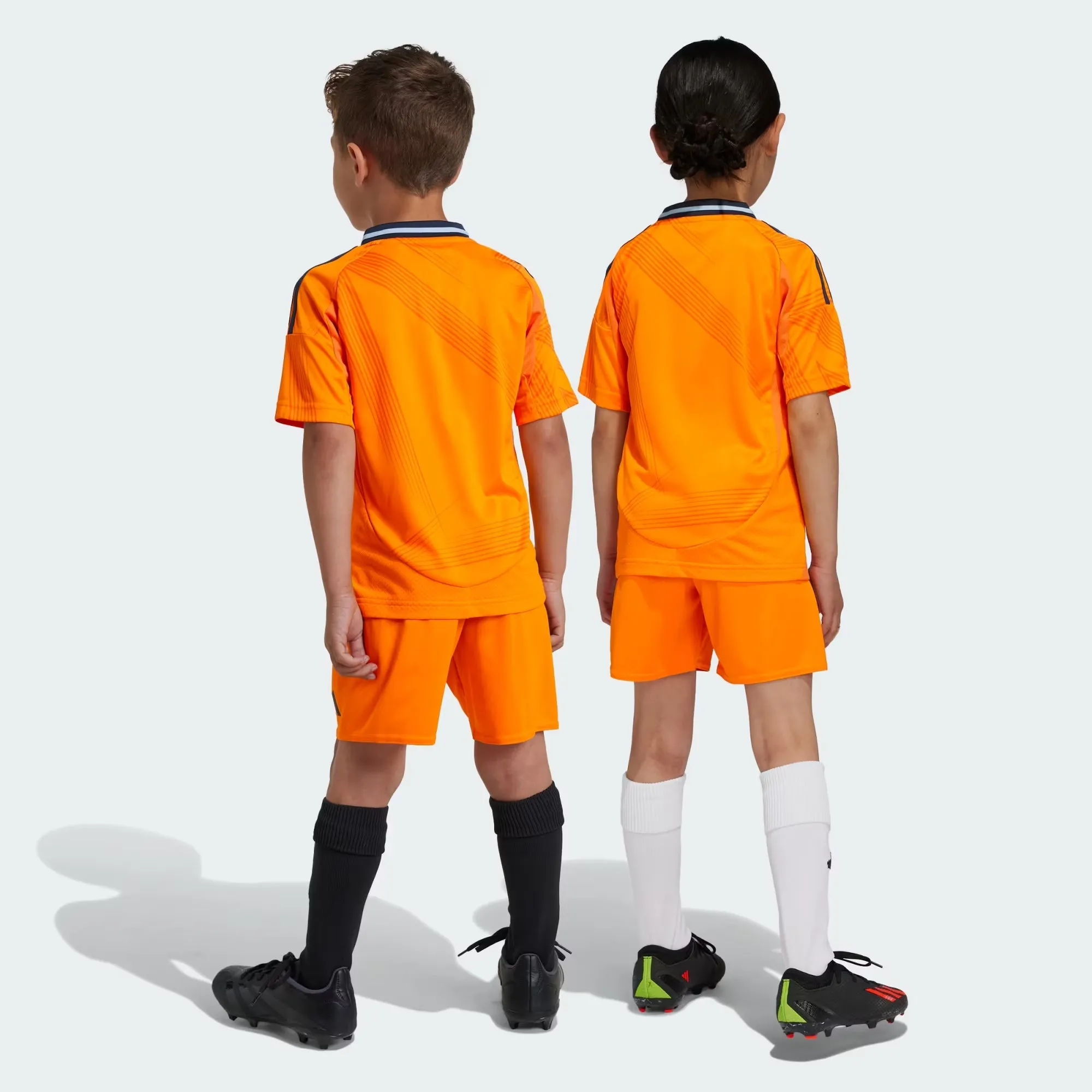 Real Madrid 24/25 Away Football Mini Kit