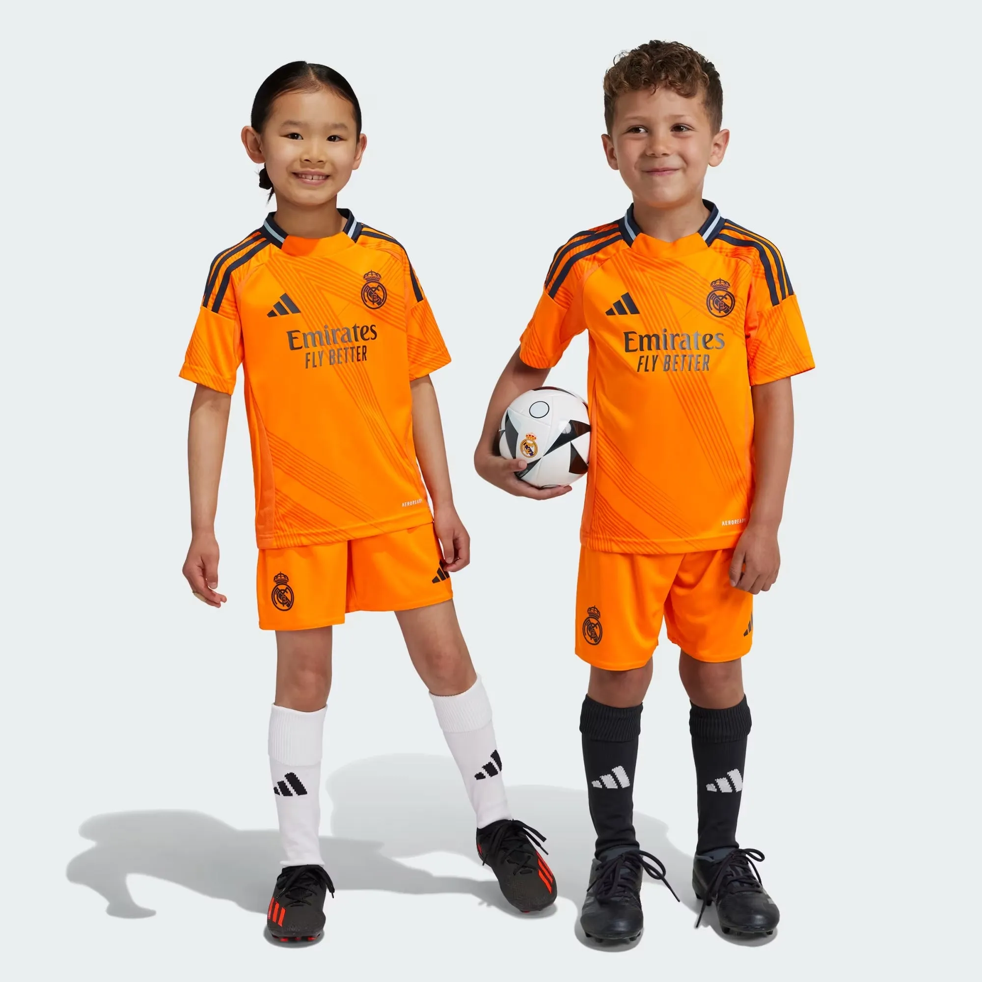 Real Madrid 24/25 Away Football Mini Kit